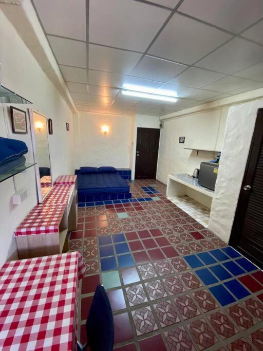 Ratanawong Place 405 Банкок Екстериор снимка